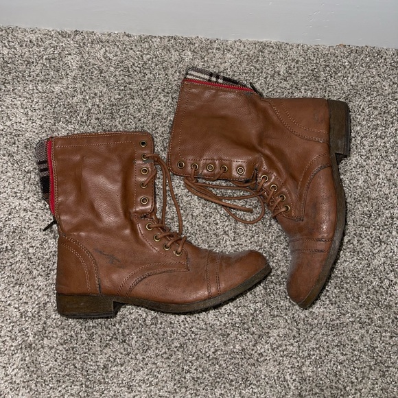 Brown ankle combat boots good condition - Picture 1 of 3